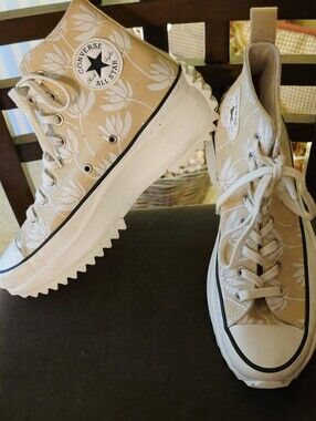 CONVERSE CHUCK TAYLOR ALL STAR HIGH TOPS, M: 8.5 OR W: 10 *FIRM*
